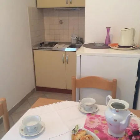Ante Apartment