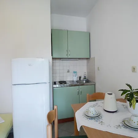 Ante Apartment