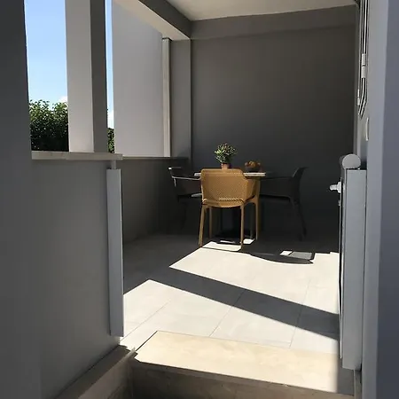 Apartment Ante *