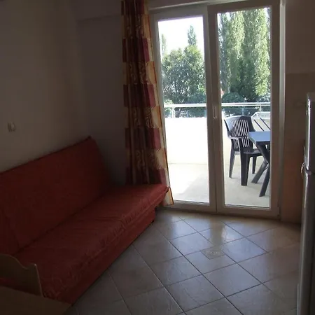 Ante Apartment