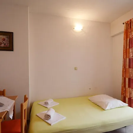 Ante Apartment