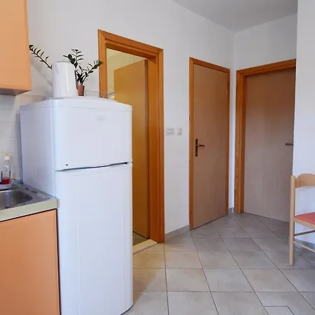 Apartment Ante