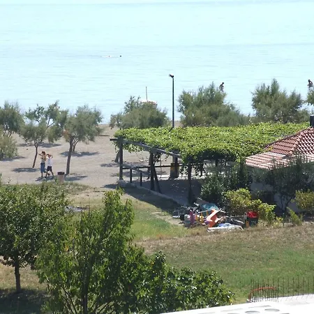 Apartment Ante Omis