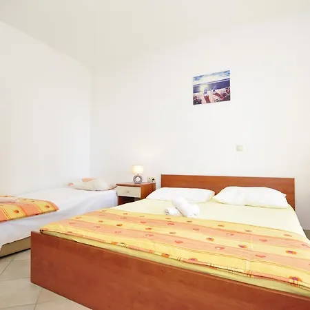 Apartment Ante
