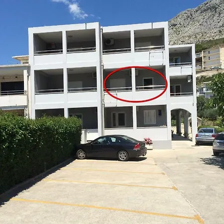 Ante Apartment