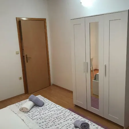 Ante Apartment